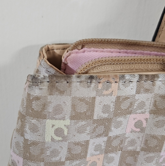 Liz Claiborne Tan and Gray Tote Bag with Stylish Design - Picture 6 of 16